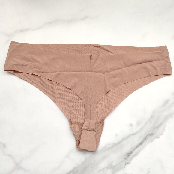 NWOT CALVIN KLEIN INVISIBLES THONG PANTY IN SANDALWOOD SIZE LARGE - Picture 2 of 4